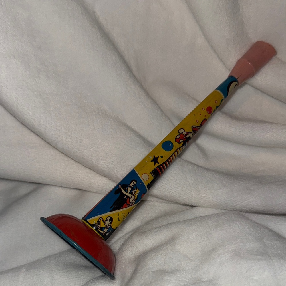 Rare Antique Tin Toy Noisemaker Trumpet - Clown/Dancer Graphics Great Condition